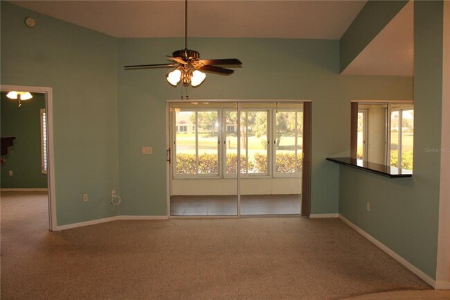 Building Photo - 1702 Fairway Trce