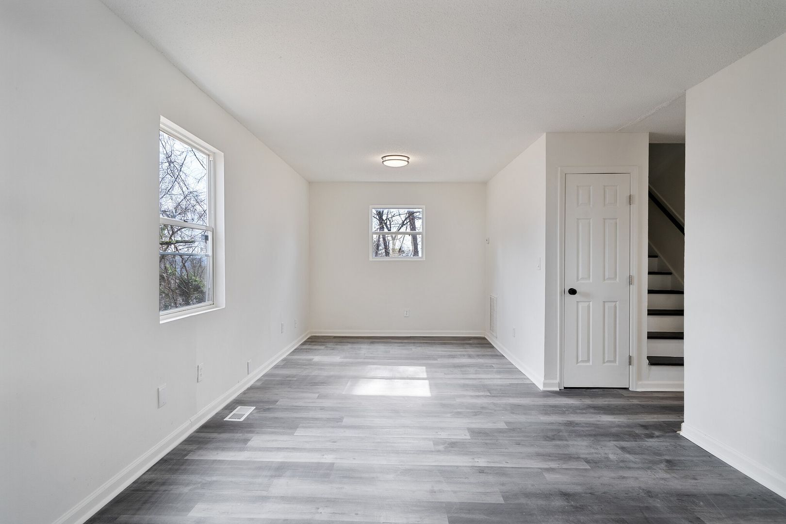 Building Photo - 724 Sylvan