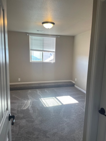 Building Photo - 656 Copper Canyon Dr