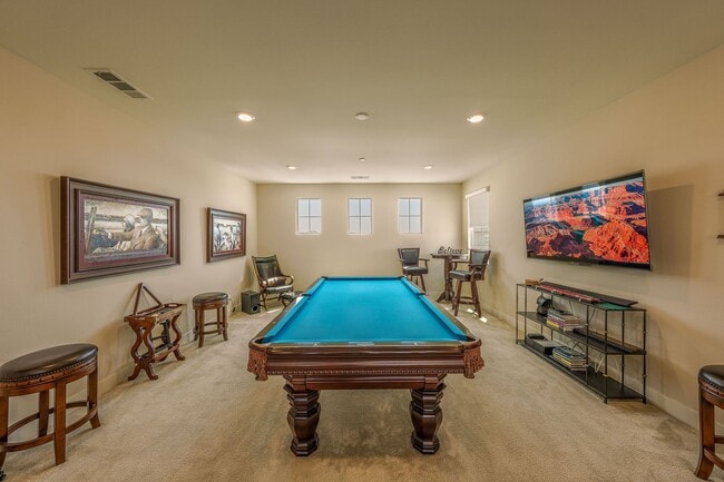 Building Photo - Altair Mansion, 24 Hour Guarded, 5Bed|6bath, Nearly 5000sqf