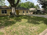 Building Photo - 10101 Rebel Rd
