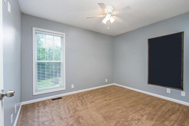 Building Photo - 2267 Yeager Dr