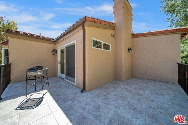 Building Photo - 24409 Voltara Ct