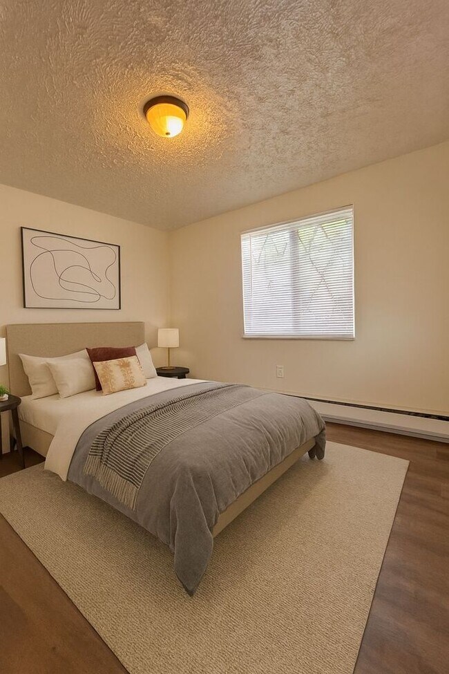 Building Photo - AVAILABLE NOW: 1 Bedroom 1 Bathroom apartment in Downtown Beaver!