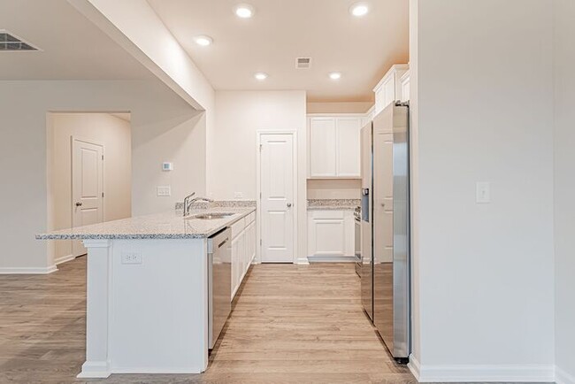 Building Photo - Brand New Townhome in Peachtree Park in Du...