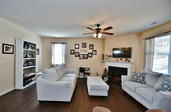 Building Photo - 3110 Boxwood Crossing