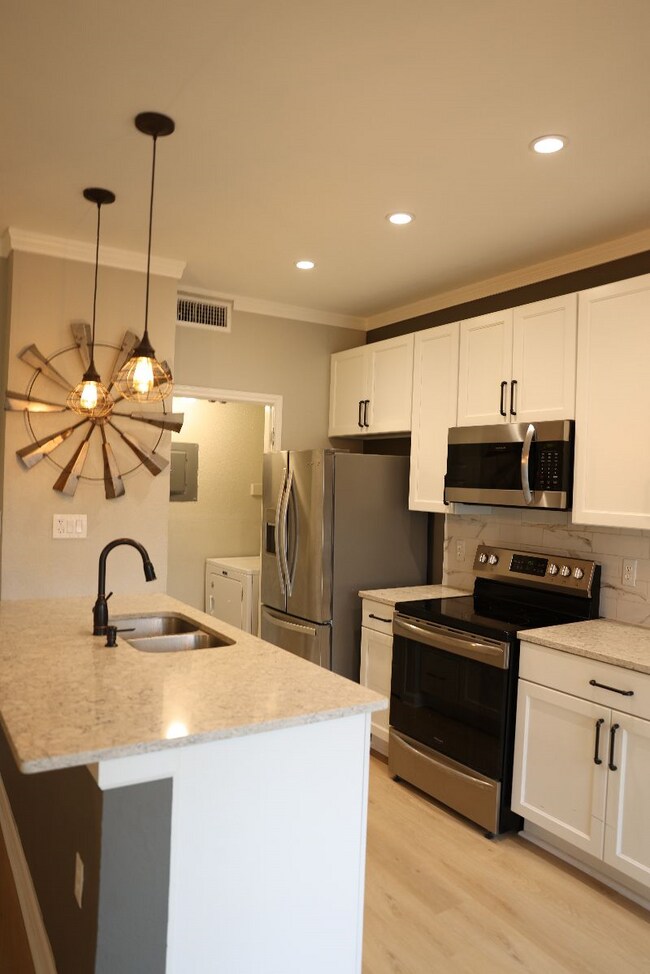 Building Photo - 7151 Gaston Ave