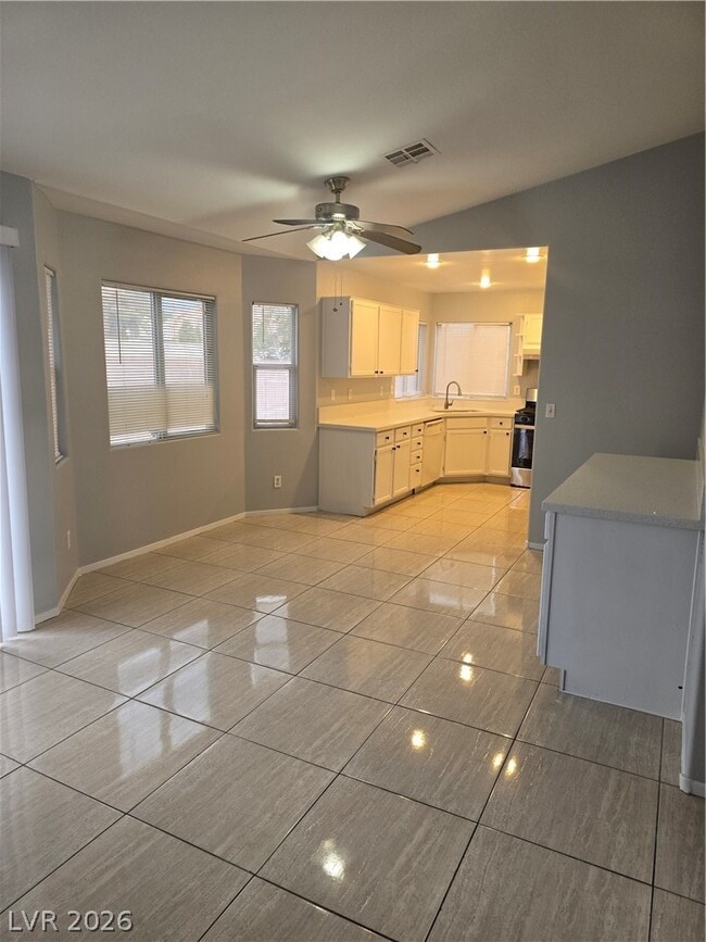 Building Photo - 5843 Berry Hill Ln