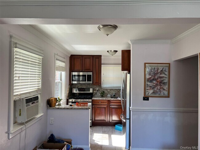 Building Photo - 1084 Fenwood Dr