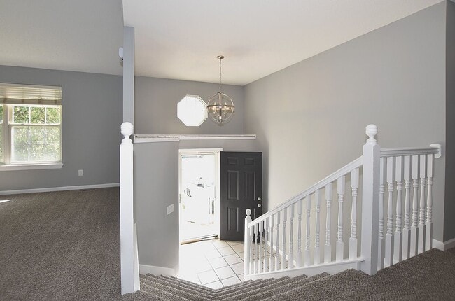 Building Photo - Three Bedroom House in Platte City