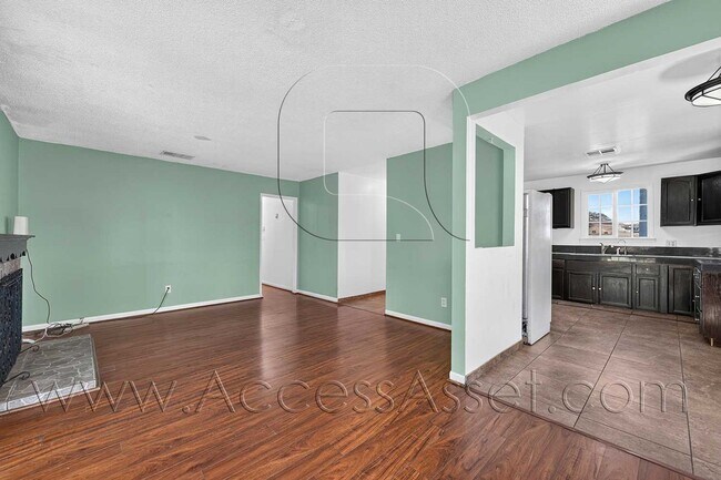 Building Photo - 3301 Muriel Dr