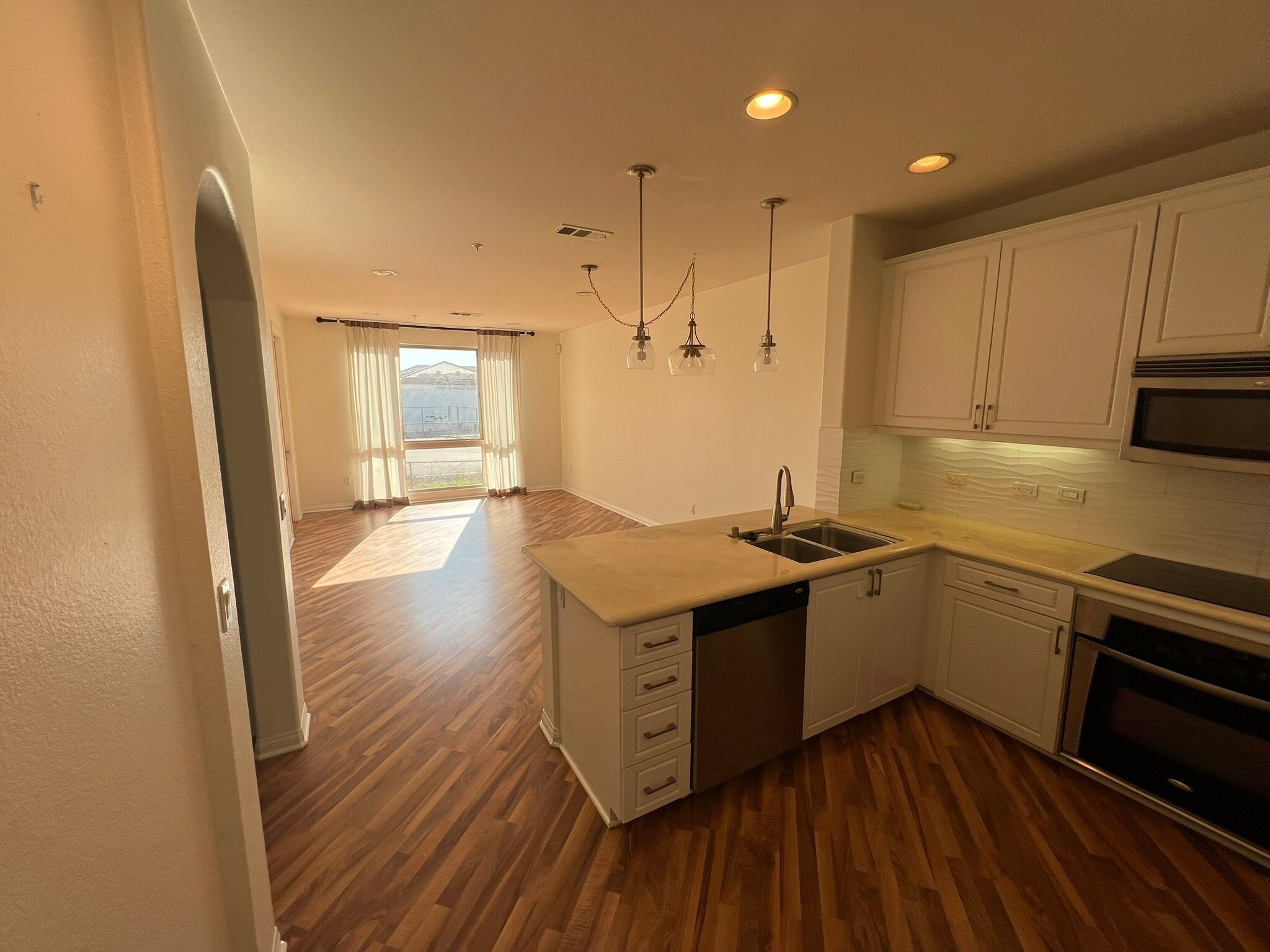 Building Photo - 3887 Pell Pl