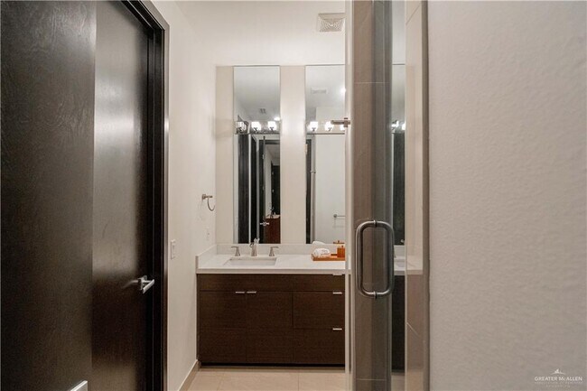 Building Photo - 3701 Ebro Dr