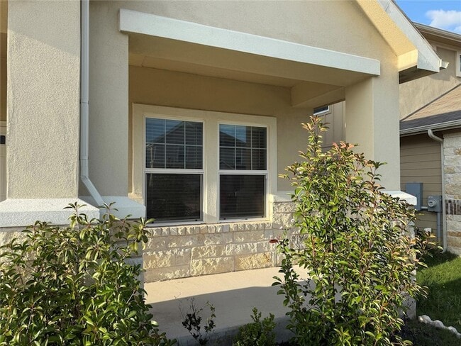 Building Photo - 104 Osier Pass