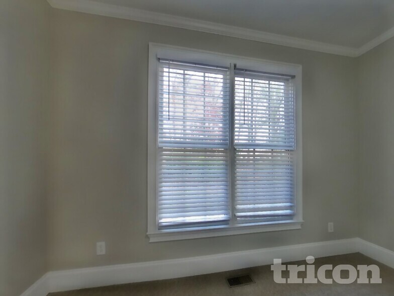 Building Photo - 1795 Millside Terrace