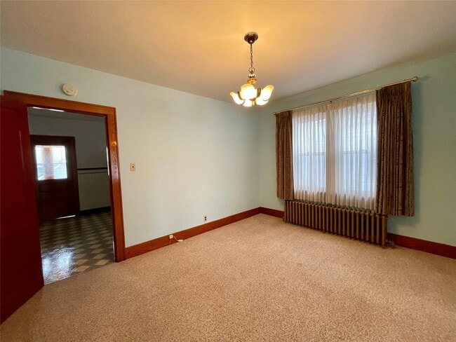 Building Photo - 204 N Rogers Ave