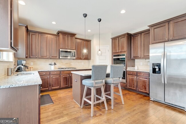 Building Photo - 180 Charleston Dr