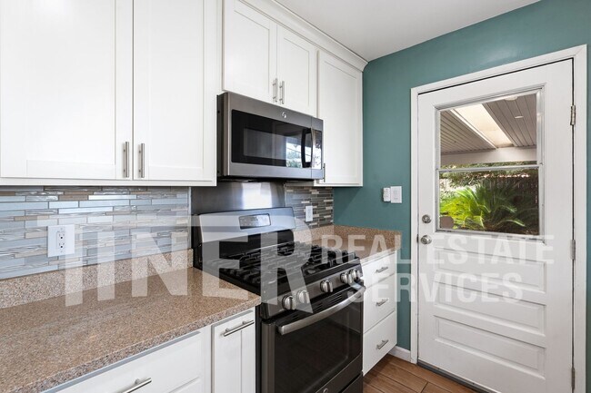 Building Photo - 2940 Belmar St