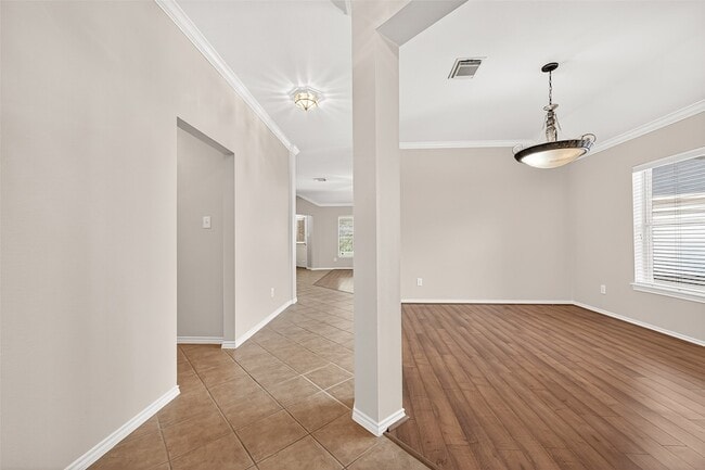 Building Photo - 1646 Martin Lake Dr