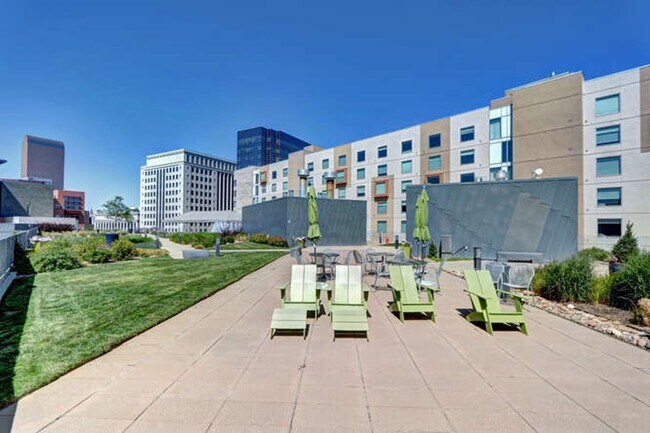 Building Photo - Denver Art Museum Penthouse Available NOW!!