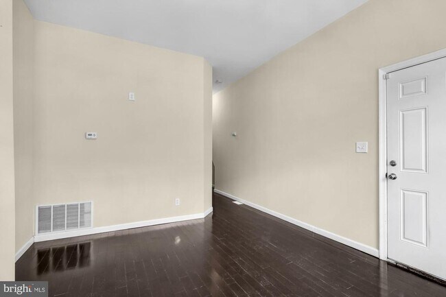 Building Photo - 1536 S 19th St