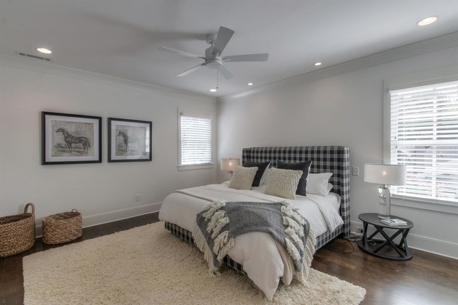 Building Photo - 4004 Lealand Ln