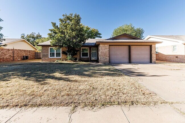 Building Photo - "Spacious 4-Bedroom Haven with 2 Full Baths in Lubbock – Your Perfect Home Awaits!"