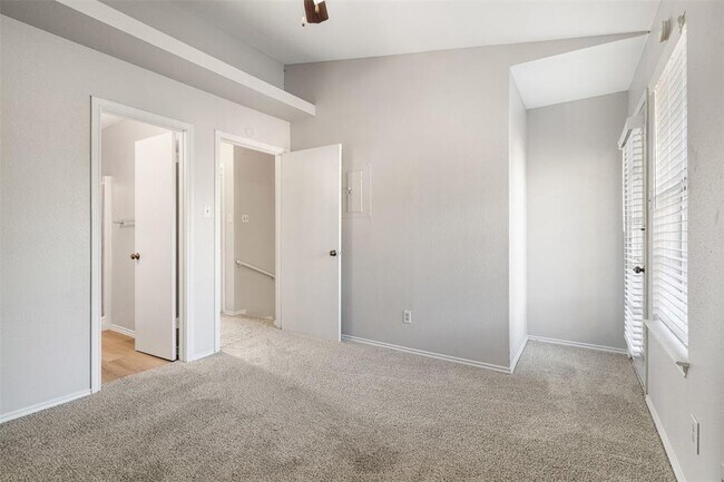 Building Photo - 1848 River Crossing Cir