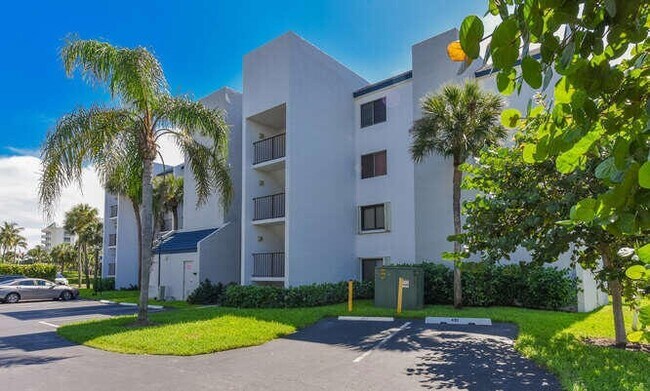 Building Photo - 1605 S US Hwy 1