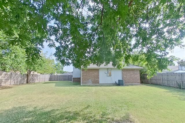 Building Photo - 202 Colony Dr