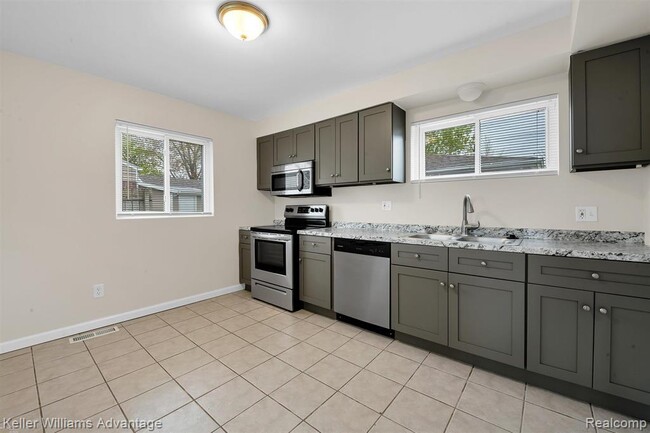 Building Photo - 11140 Ocalla Dr