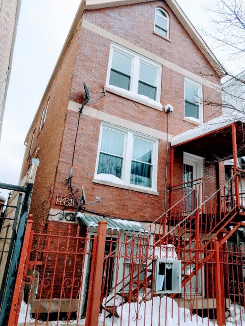 Building Photo - 4431 S Marshfield Ave