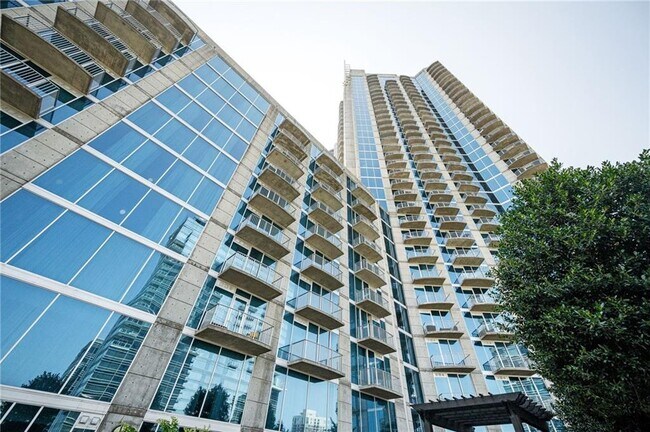 Building Photo - 400 W Peachtree St NW