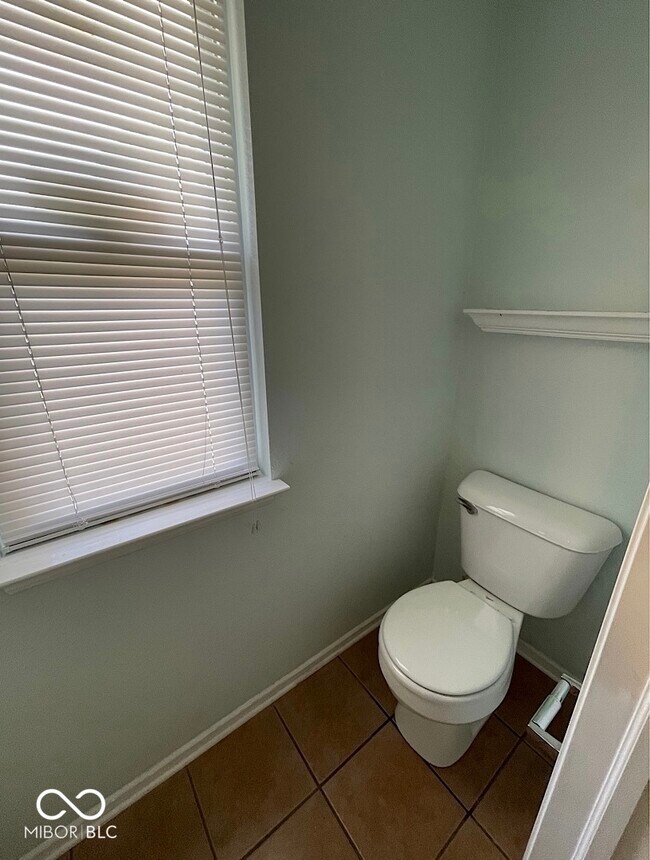 Building Photo - 6909 Earlswood Dr