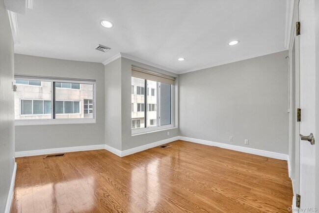 Building Photo - 100 Cutter Mill Rd