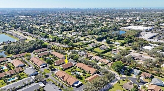 Building Photo - 10772 Regent Cir