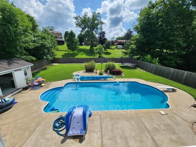 Building Photo - 2490 Coulterville Rd