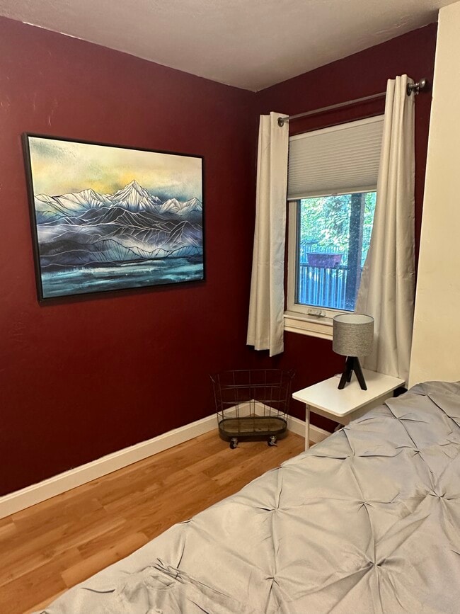 Building Photo - 328 E 15th Ave