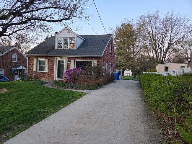 Building Photo - 1857 Chesley Rd