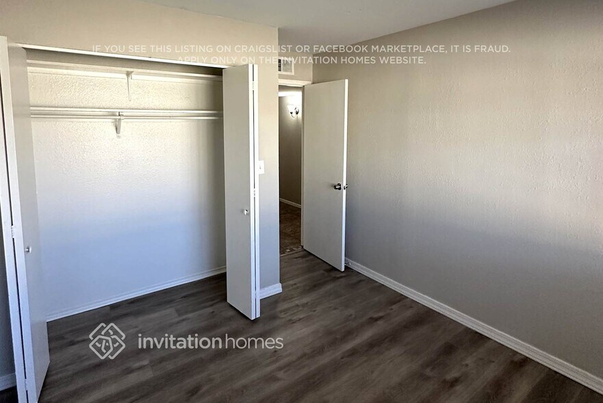 Building Photo - 3150 W Christy Dr