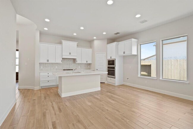 Building Photo - 16314 Rock Hollow Bend Ln