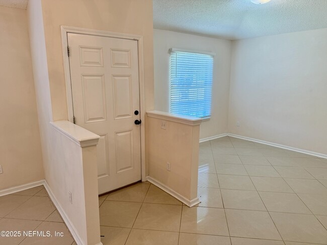 Building Photo - 1143 Summer Springs Drive