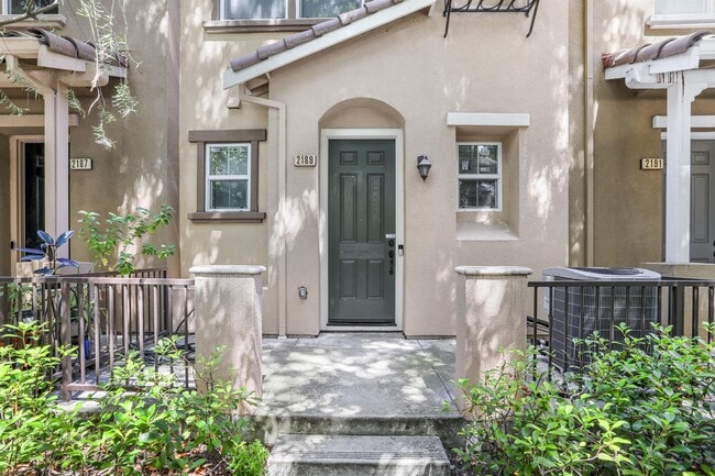 Building Photo - 2189 Beech Cir