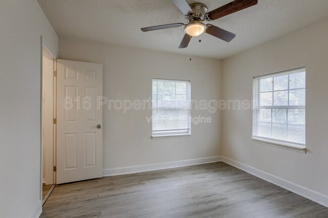 Building Photo - 6215 S Benton Ave