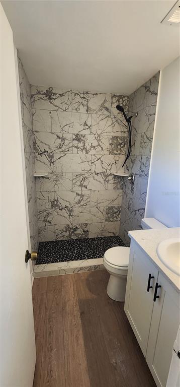 Building Photo - 390 Clark St