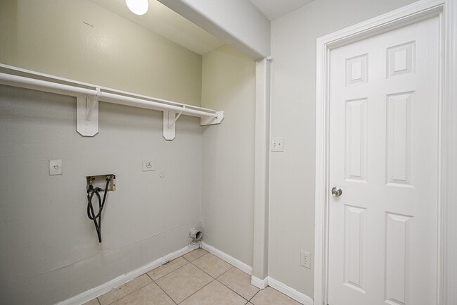 Building Photo - 3019 La Estancia Ln