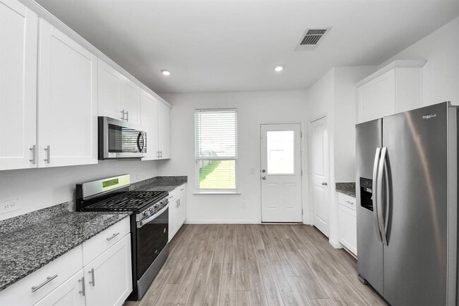 Building Photo - 23415 Pagoda Oak Dr