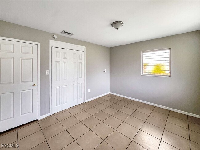 Building Photo - 9861 Orange River Blvd