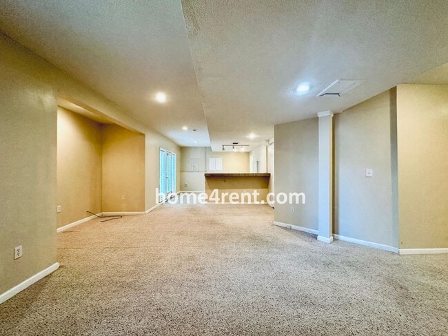 Building Photo - Beautifully Renovated Home in Olathe with a Finished Basement!