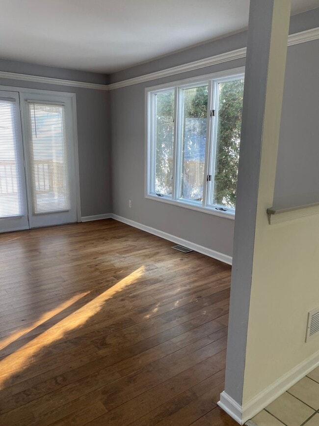 Building Photo - House for Rent in Kennett Square